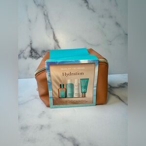 NEW Moroccanoil Hydration Travel Kit – 4-Piece Set with Toiletry Bag